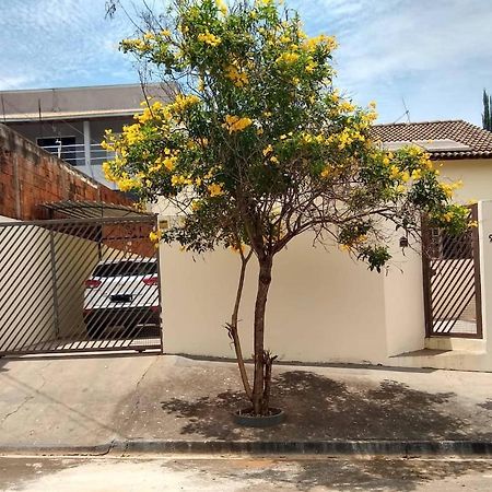 Bela Casa Com Churrasqueira E Estacionamento Villa Olimpia Exterior photo